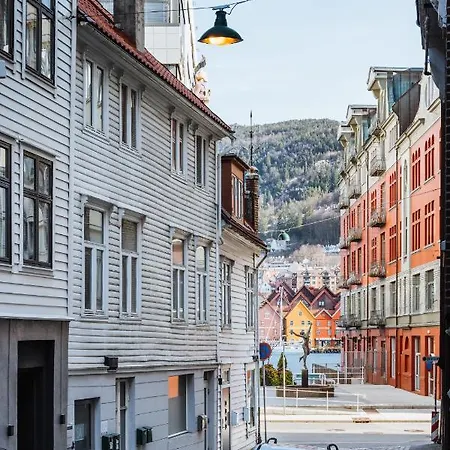 Apartman L Strandgaten - New In Center