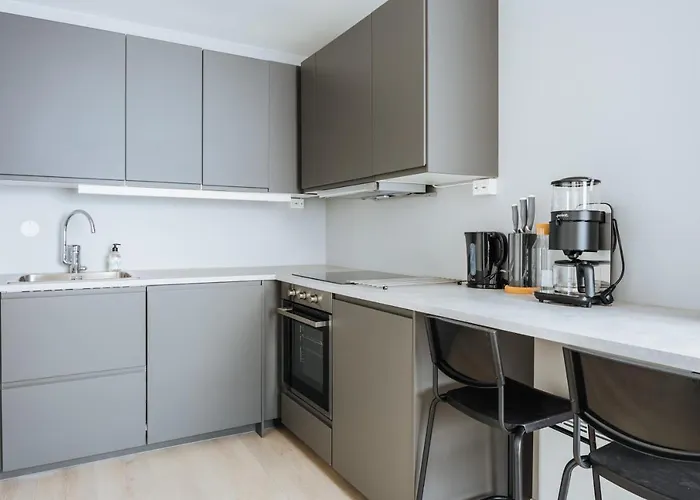 L Strandgaten - New In Center *